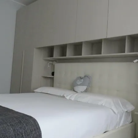 Lake Como Apartments Feriehus *