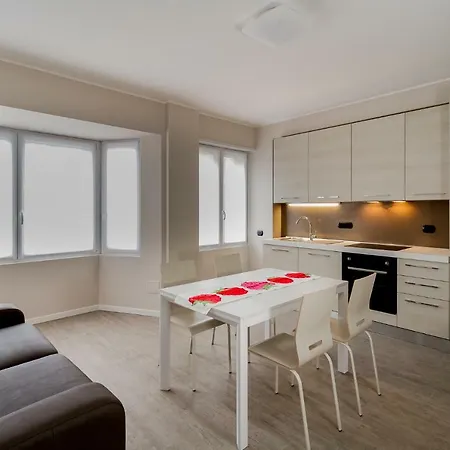 Lake Como Apartments Prázdninový dům