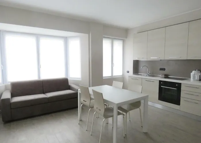 بيت للعطل Lake Como Apartments *